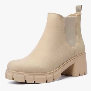 Cream Chelsea Boots size 6/6.5